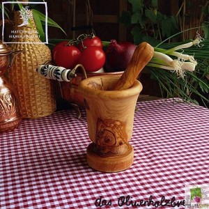 mortar and pestle traditional style