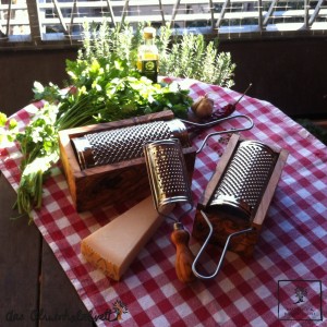 Parmesan grater with olivewood box