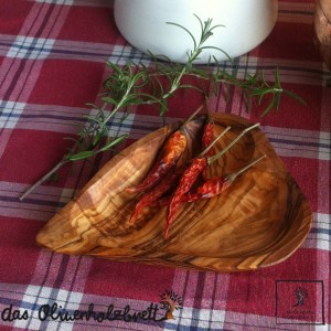 Little Bowl - heart shaped made of olivewood