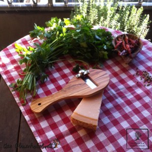 truffle slicer, olivewood