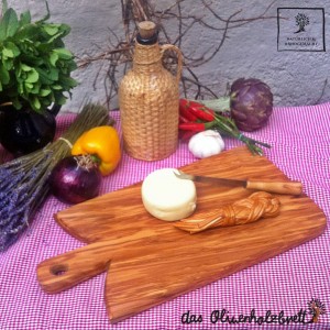 olive wood cutting board