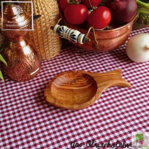 Bowl, olive wood, in fish shape 