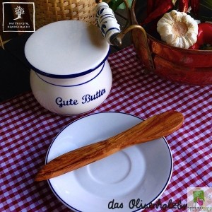 Buttermesser aus Olivenholz