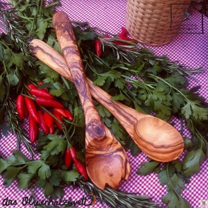 Posate per insalata in legno di olivo